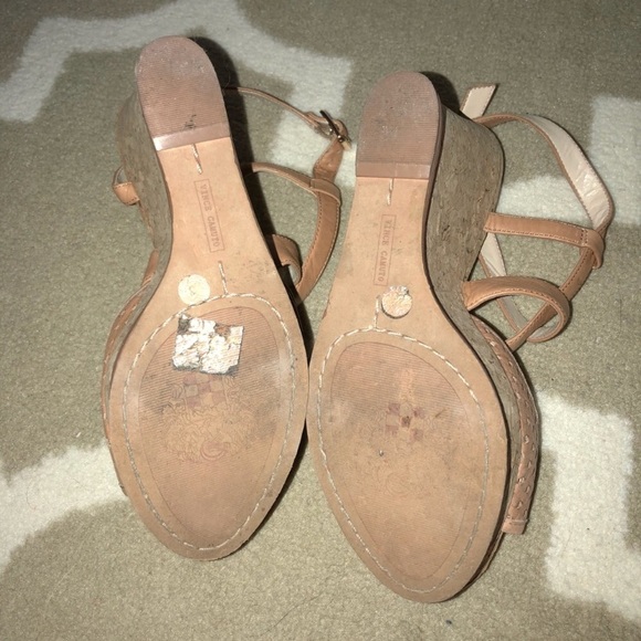 Brown Vince Camuto strapping wedges - Picture 3 of 3